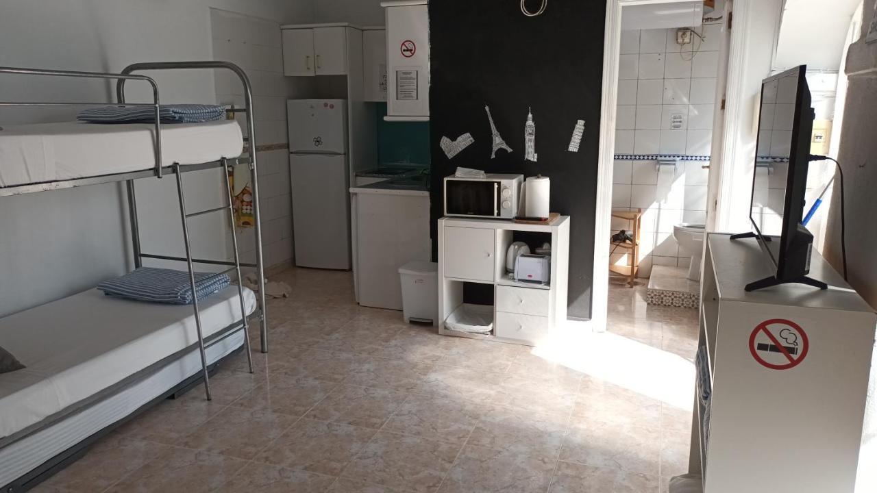 شقة إشبيلية  في Atico Guadalquivir - Touristic Loft With Terrace المظهر الخارجي الصورة