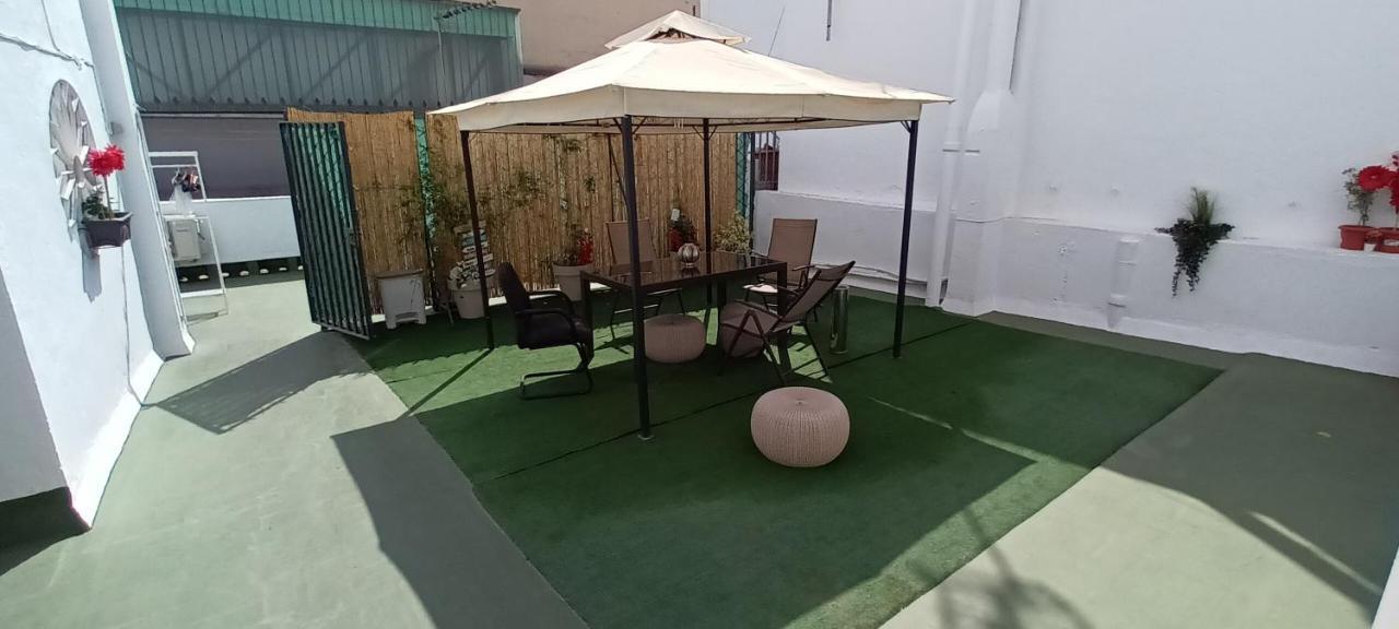 شقة إشبيلية  في Atico Guadalquivir - Touristic Loft With Terrace المظهر الخارجي الصورة